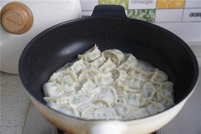 冷冻的饺子怎么做煎饺