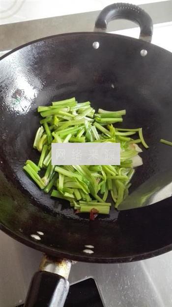 菠菜鸡蛋疙瘩汤怎么做，菠菜鸡蛋疙瘩汤怎么做好吃，菠菜鸡蛋疙瘩汤做法