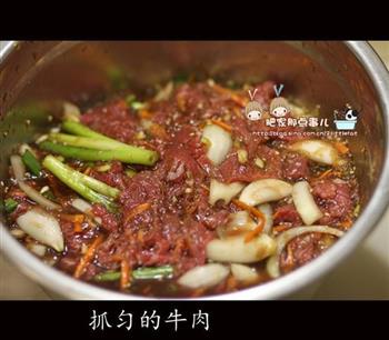 韩式牛肉蘑菇粉条锅怎么做，韩式牛肉蘑菇粉条锅怎么做好吃，韩式牛肉蘑菇粉条锅做法