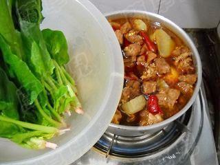 香辣红油牛肉火锅怎么做，香辣红油牛肉火锅怎么做好吃，香辣红油牛肉火锅做法