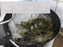 凉拌芹菜海带怎么做，凉拌芹菜海带怎么做好吃，凉拌芹菜海带做法