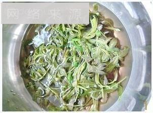 腐衣拌香椿怎么做，腐衣拌香椿怎么做好吃，腐衣拌香椿做法