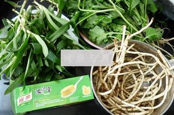 野菜鸡汤火锅怎么做，野菜鸡汤火锅怎么做好吃，野菜鸡汤火锅做法