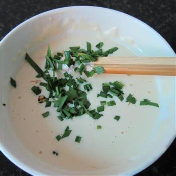 韭菜煎饼怎么做，韭菜煎饼怎么做好吃，韭菜煎饼做法