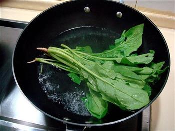 草鱼菠菜粥怎么做，草鱼菠菜粥怎么做好吃，草鱼菠菜粥做法