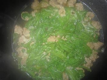 油麦菜汆丸子怎么做，油麦菜汆丸子怎么做好吃，油麦菜汆丸子做法