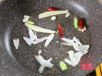 白菜豆腐汤怎么做，白菜豆腐汤怎么做好吃，白菜豆腐汤做法