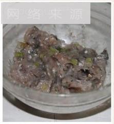 红萝卜鱼饼怎么做，红萝卜鱼饼怎么做好吃，红萝卜鱼饼做法