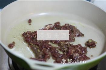 牛肉炒米粉怎么做，牛肉炒米粉怎么做好吃，牛肉炒米粉做法