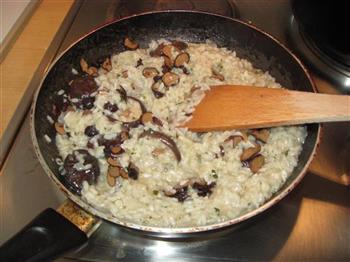 松露鸡汁调味饭怎么做，松露鸡汁调味饭怎么做好吃，松露鸡汁调味饭做法