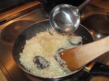 松露鸡汁调味饭怎么做，松露鸡汁调味饭怎么做好吃，松露鸡汁调味饭做法