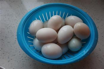 自制爆油咸鸭蛋怎么做，自制爆油咸鸭蛋怎么做好吃，自制爆油咸鸭蛋做法
