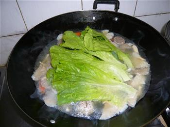 平菇牛肉丸汤怎么做，平菇牛肉丸汤怎么做好吃，平菇牛肉丸汤做法