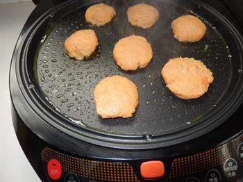 胡萝卜肉饼怎么做，胡萝卜肉饼怎么做好吃，胡萝卜肉饼做法