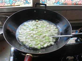 西葫芦枸杞汤怎么做，西葫芦枸杞汤怎么做好吃，西葫芦枸杞汤做法