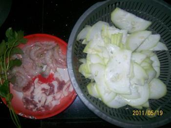 鲜虾菜瓜汤怎么做，鲜虾菜瓜汤怎么做好吃，鲜虾菜瓜汤做法