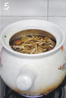 茶树菇土鸡汤怎么做，茶树菇土鸡汤怎么做好吃，茶树菇土鸡汤做法