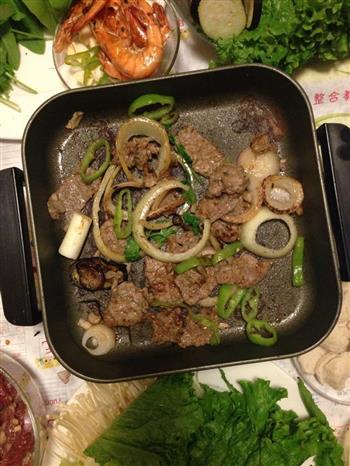 黑胡椒烤肉、红酒煎虾怎么做，黑胡椒烤肉、红酒煎虾怎么做好吃，黑胡椒烤肉、红酒煎虾做法