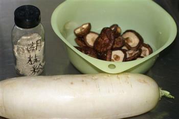 萝卜香菇猪骨汤怎么做，萝卜香菇猪骨汤怎么做好吃，萝卜香菇猪骨汤做法
