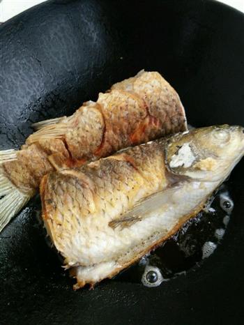 酱焖草鱼怎么做，酱焖草鱼怎么做好吃，酱焖草鱼做法