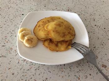 牛奶香蕉饼怎么做，牛奶香蕉饼怎么做好吃，牛奶香蕉饼做法