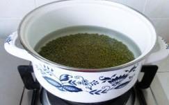 菜根绿豆汤怎么做，菜根绿豆汤怎么做好吃，菜根绿豆汤做法