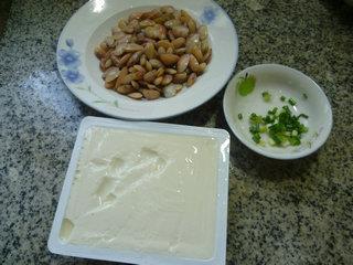 海瓜子豆腐汤怎么做，海瓜子豆腐汤怎么做好吃，海瓜子豆腐汤做法