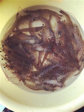葱爆基围虾怎么做，葱爆基围虾怎么做好吃，葱爆基围虾做法