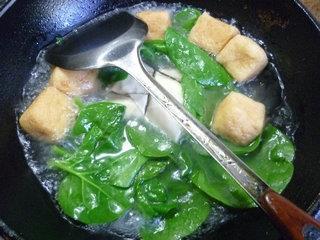 木耳豆腐面结汤怎么做，木耳豆腐面结汤怎么做好吃，木耳豆腐面结汤做法